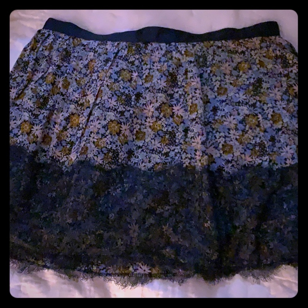 Beautiful XXi  mini skirt, side zipper, lined